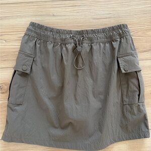 Mono B Olive Mini Cargo Skirt comfortable and stylish effortlessly Size M